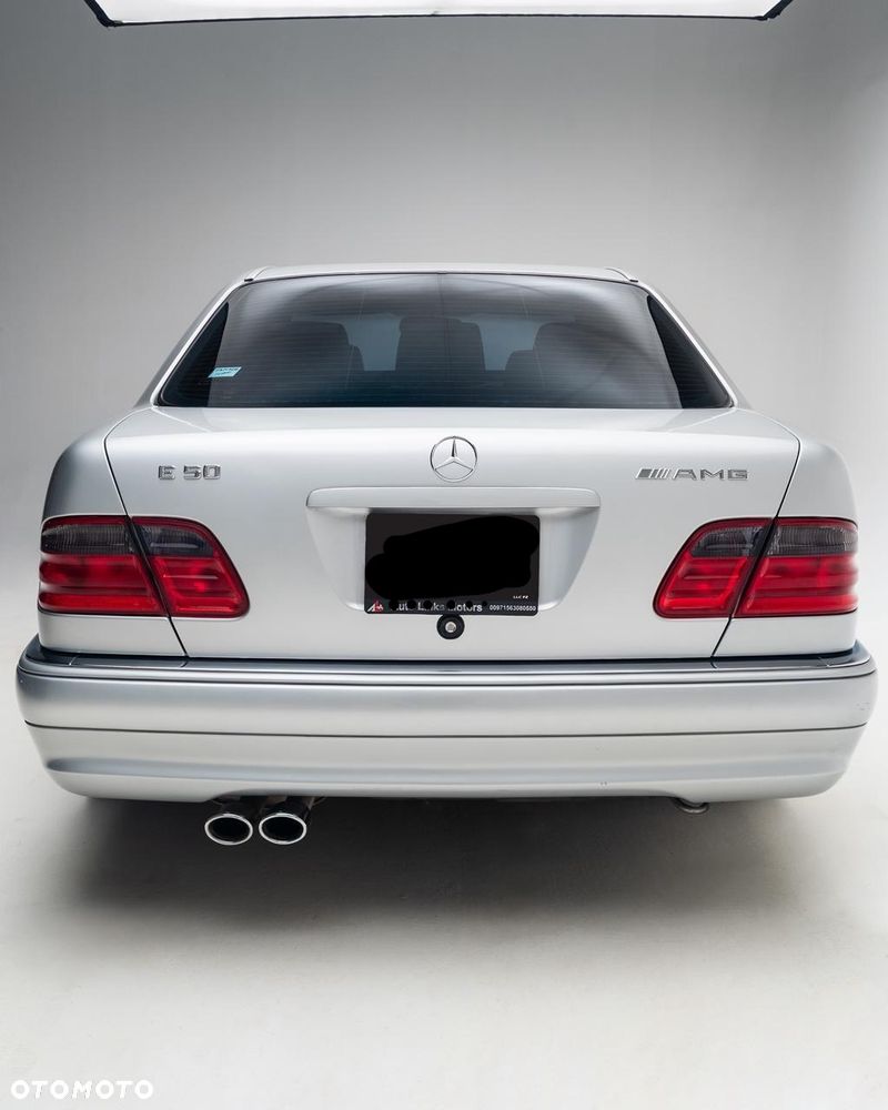 Mercedes-Benz Klasa E - 8