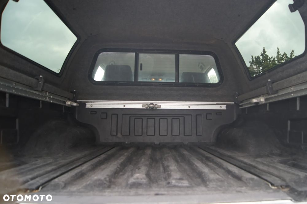 Nissan Navara 2.5 D SE Long - 26