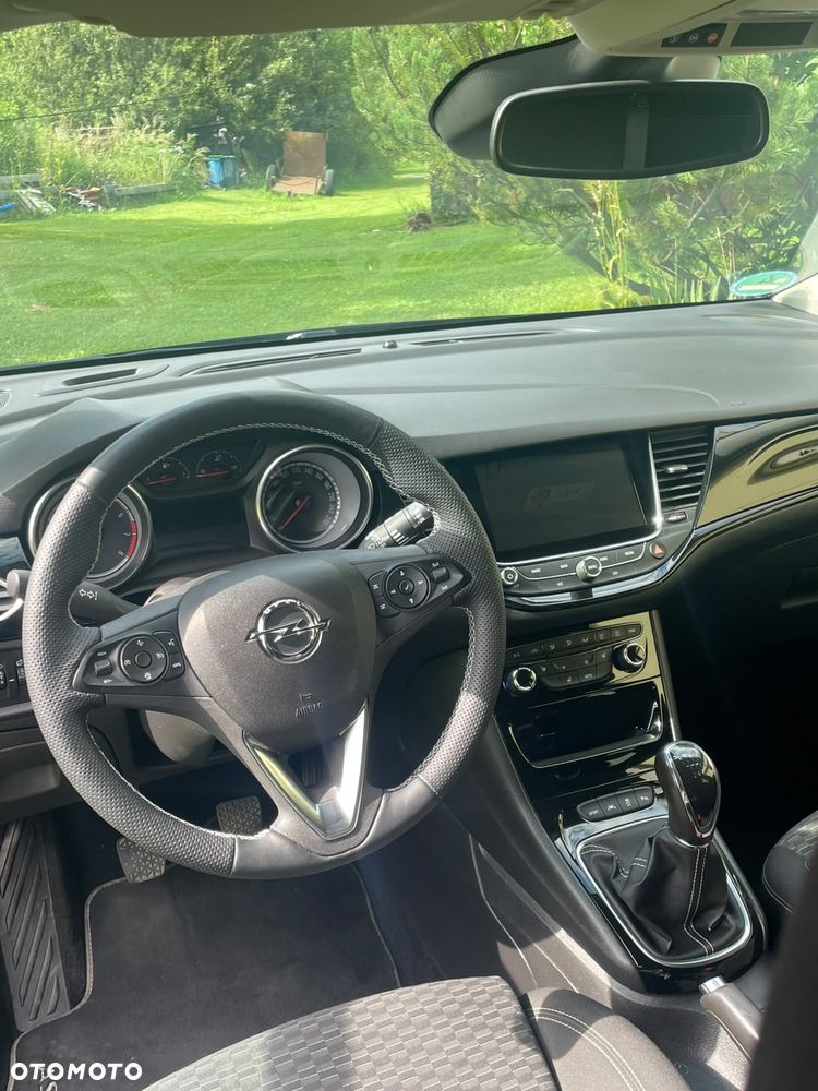 Opel Astra 1.4 Turbo Start/Stop Innovation - 11