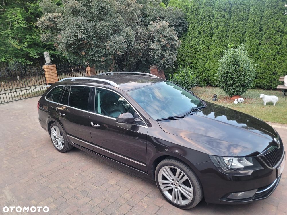 Skoda Superb 2.0 TDI DSG Elegance - 2