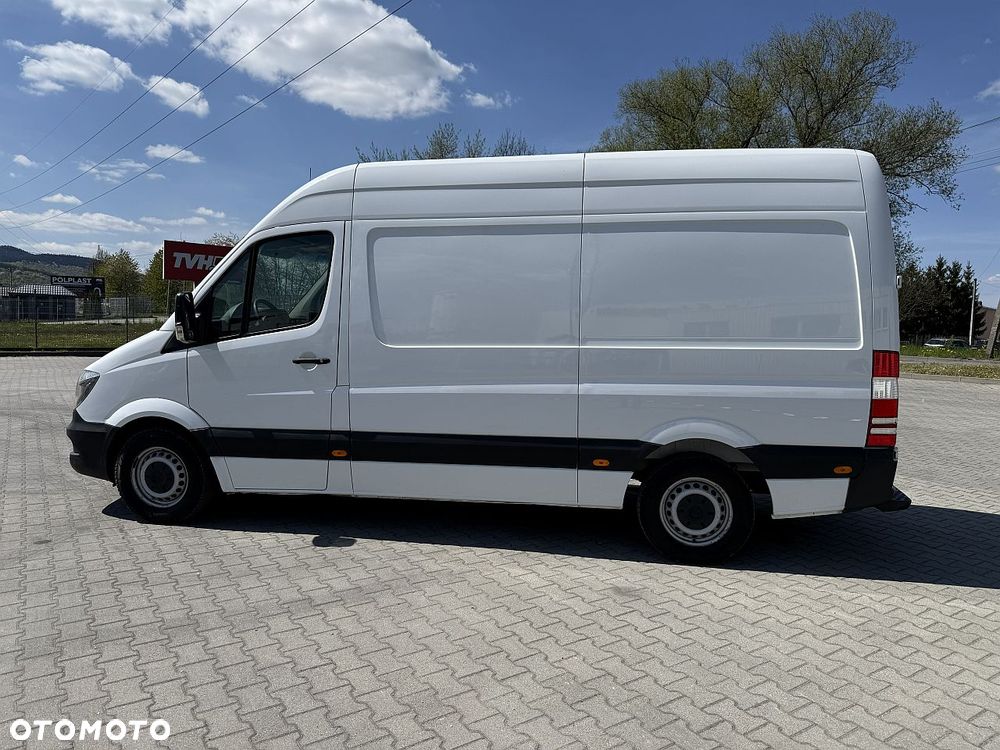 Mercedes-Benz Sprinter - 15