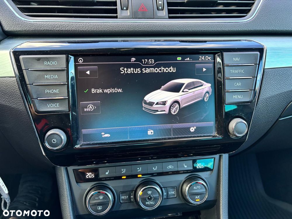 Skoda Superb 2.0 TDI Sportline - 26