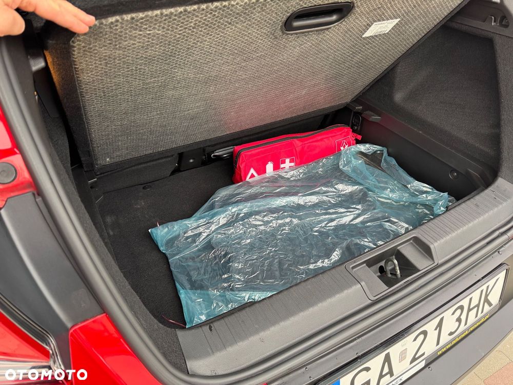 Renault Captur 1.3 TCe mHEV Intens EDC - 39