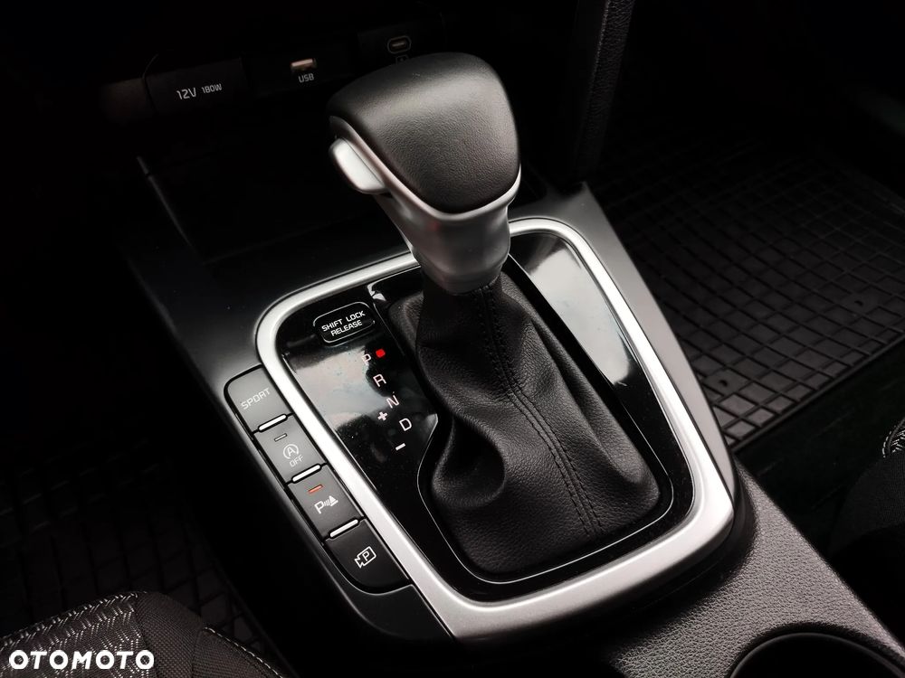 Kia XCeed 1.5 T-GDI M DCT - 9