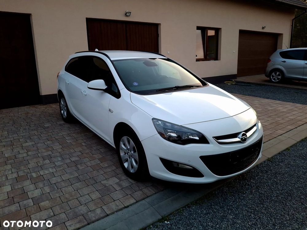 Opel Astra 1.4 Turbo Selection - 1