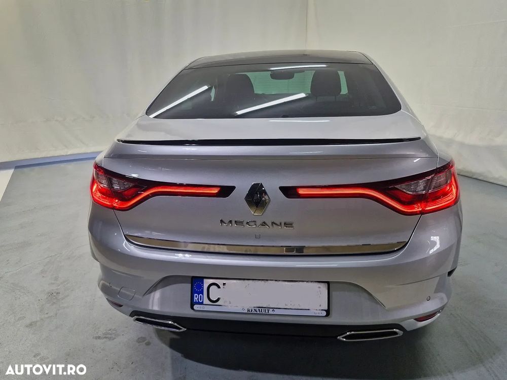 Renault Megane TCE 140 EDC Techno - 19