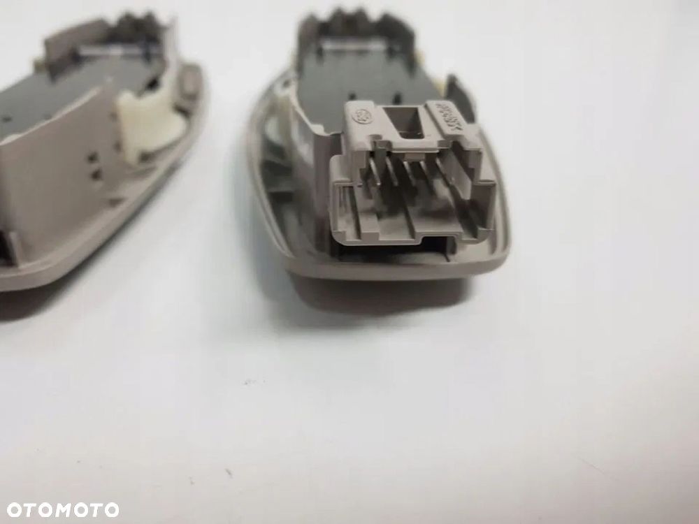 LAMPKA PODSUFITKI FORD C-MAX MK2 AM5113K767BB - 7