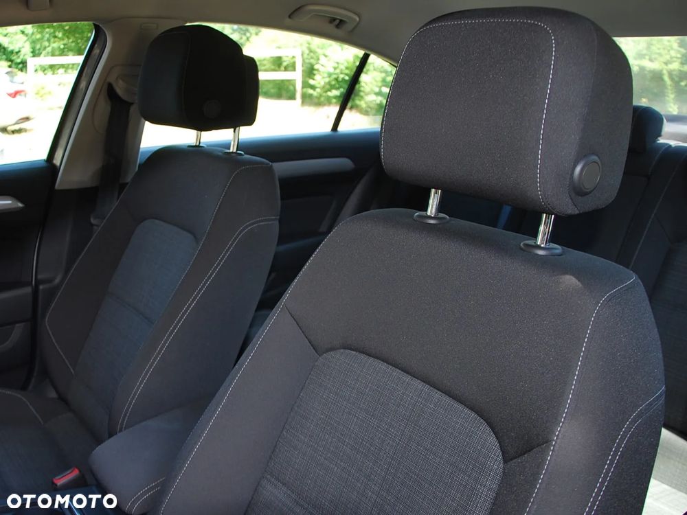 Volkswagen Passat 2.0 TSI Business DSG - 10