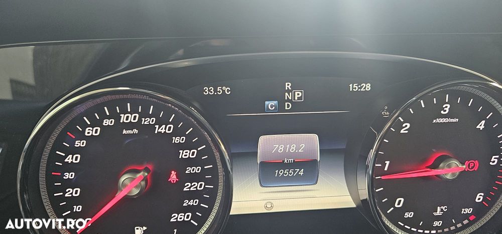 Mercedes-Benz E 220 d Aut. - 8