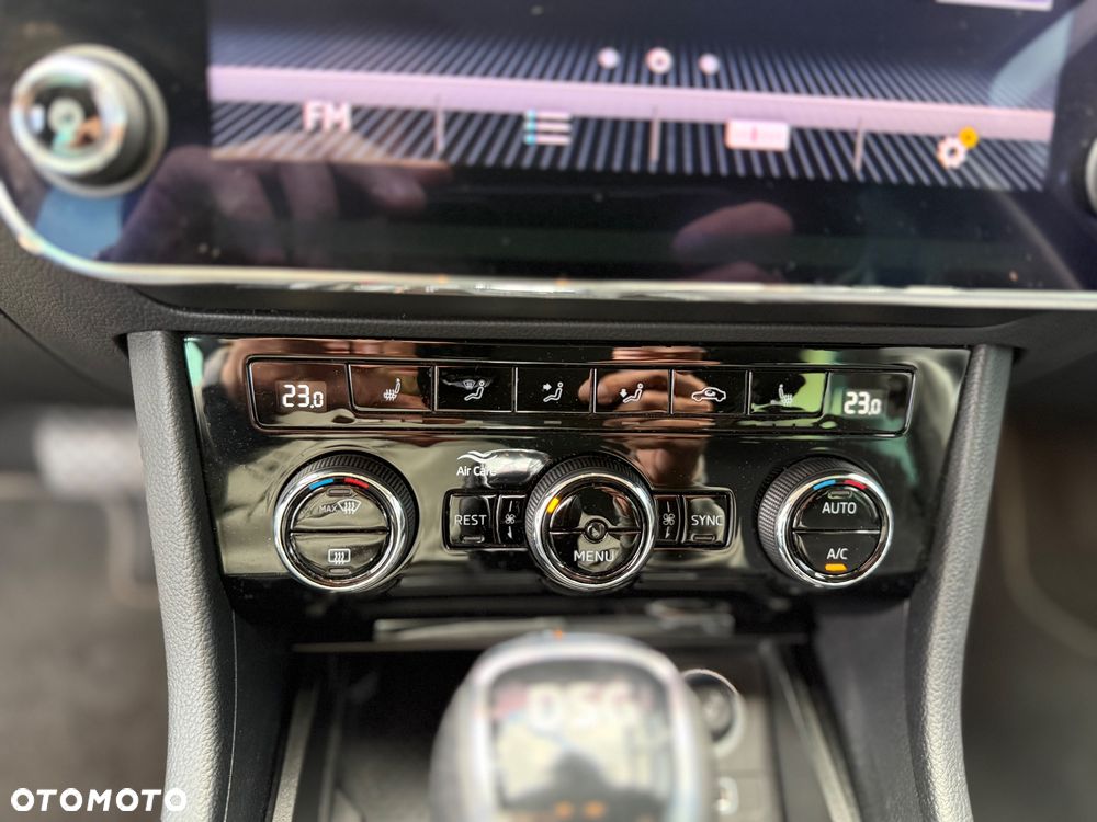 Skoda Superb 2.0 TDI DSG Ambition - 27
