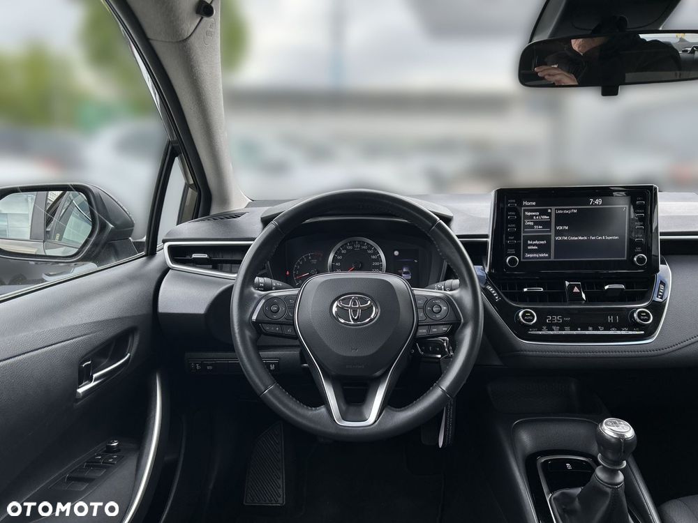 Toyota Corolla - 10