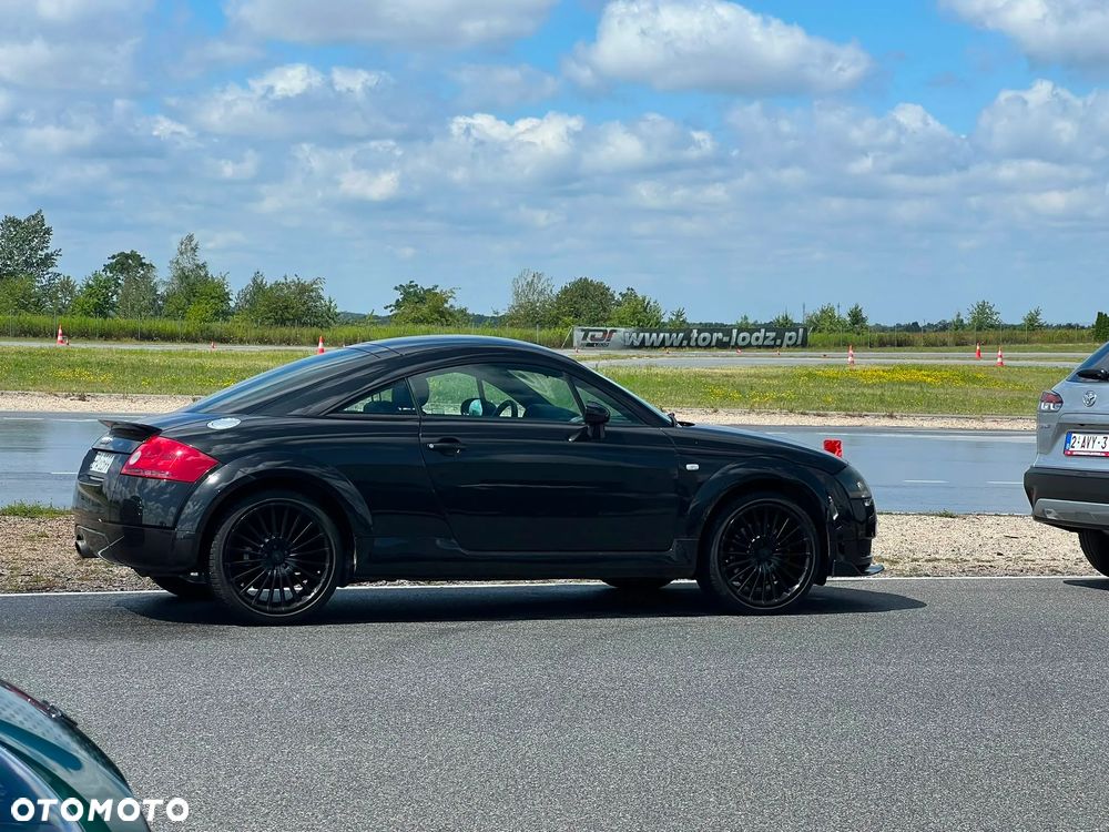 Audi TT Coupé 1.8T - 8
