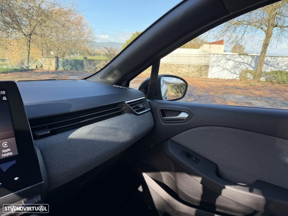 Renault Clio 1.0 TCe Techno Bi-Fuel - 23