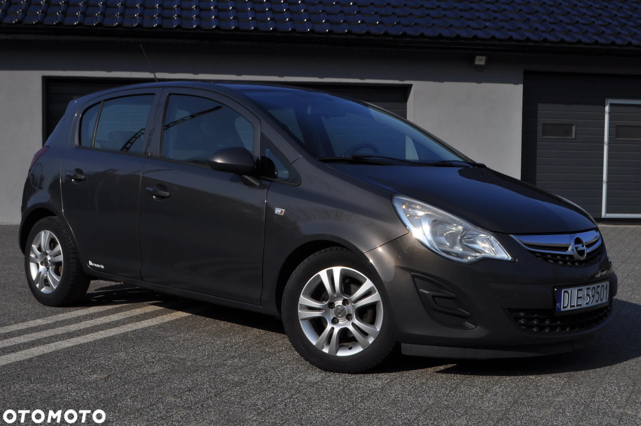 Opel Corsa 1.2 16V Edition / Active - 32