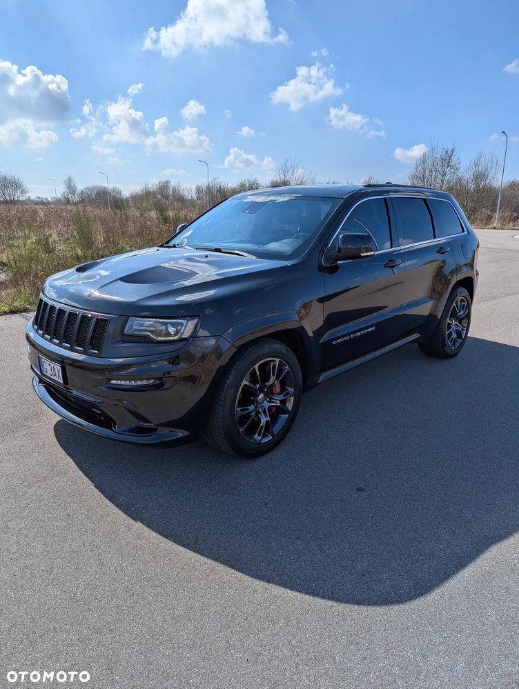 Jeep Grand Cherokee SRT - 4