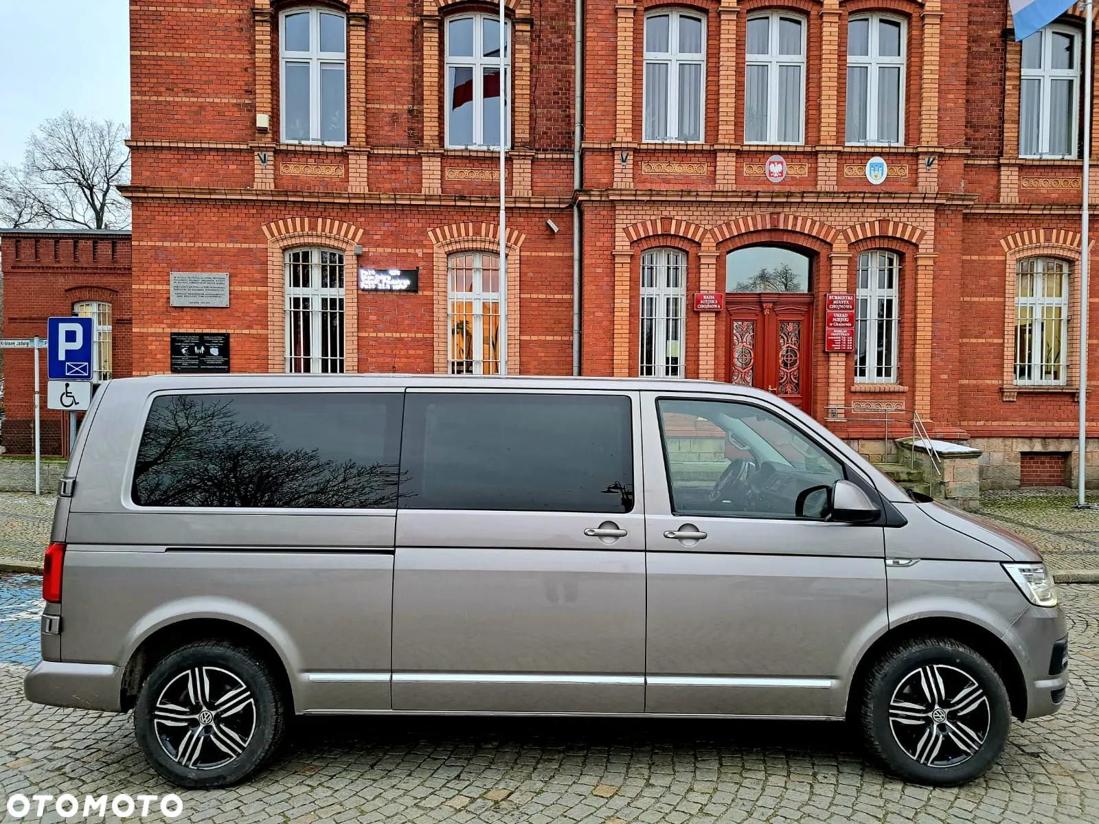 Volkswagen Caravelle - 4