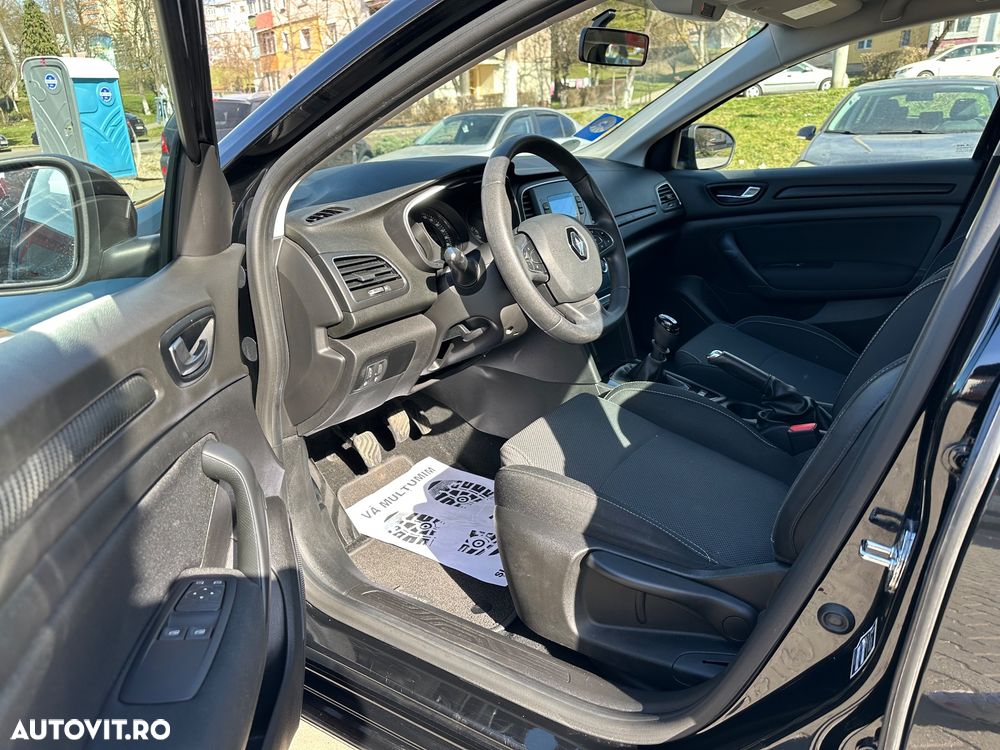 Renault Megane ENERGY TCe 100 LIFE - 8