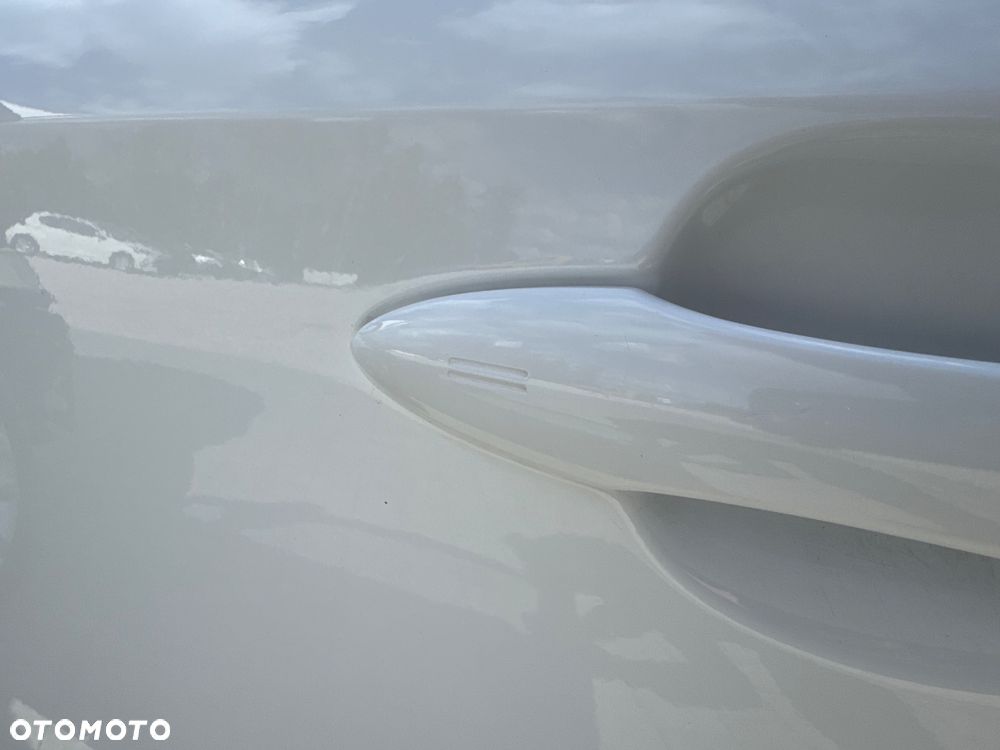 Toyota Corolla 1.8 Hybrid Comfort - 33