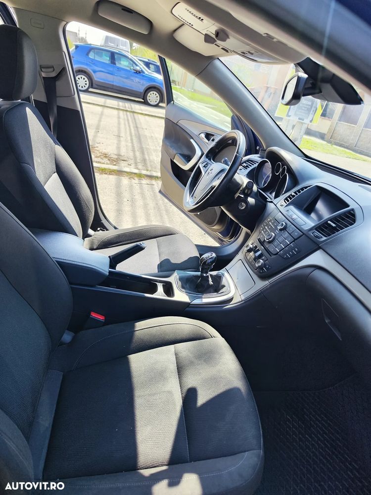 Opel Insignia 2.0 CDTI ECOTEC - 6
