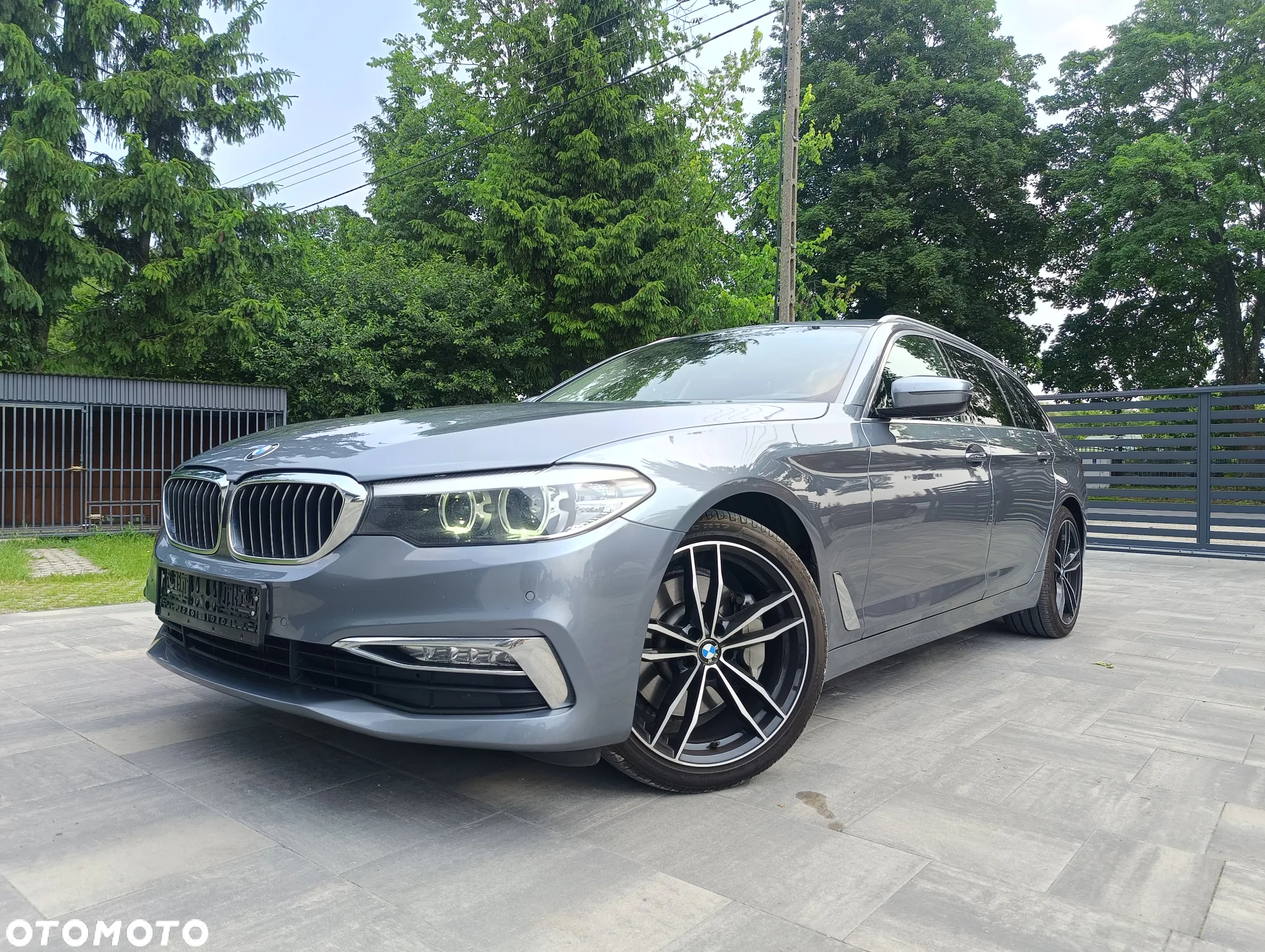 BMW Seria 5 525d Touring Luxury Line - 4