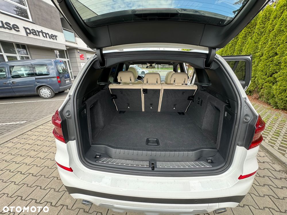 BMW X3 xDrive30i GPF xLine sport - 36