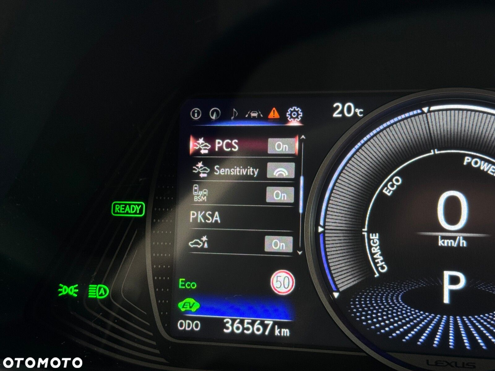 Lexus UX - 26