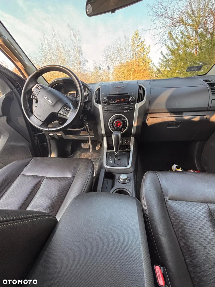 Isuzu D-Max 2.5 DC LSX - 8