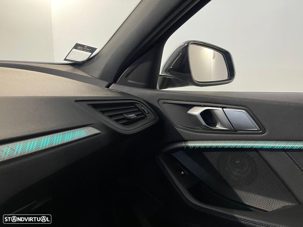 BMW 116 d Pack Desportivo M - 29