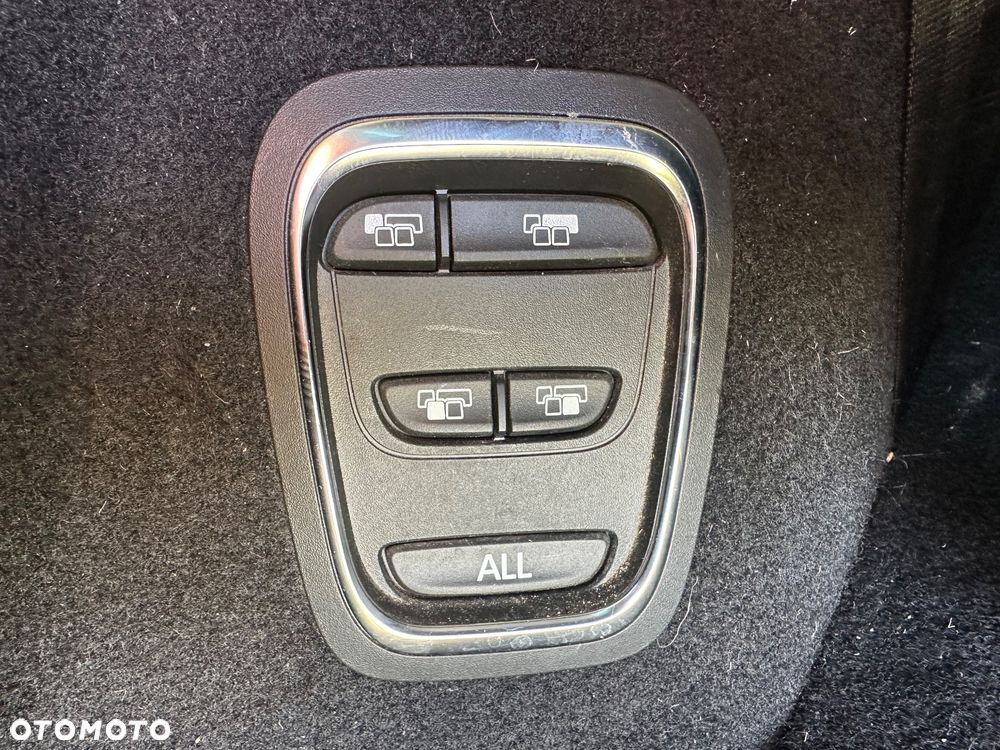 Renault Grand Scenic Gr 1.6 dCi Energy Limited EU6 - 23