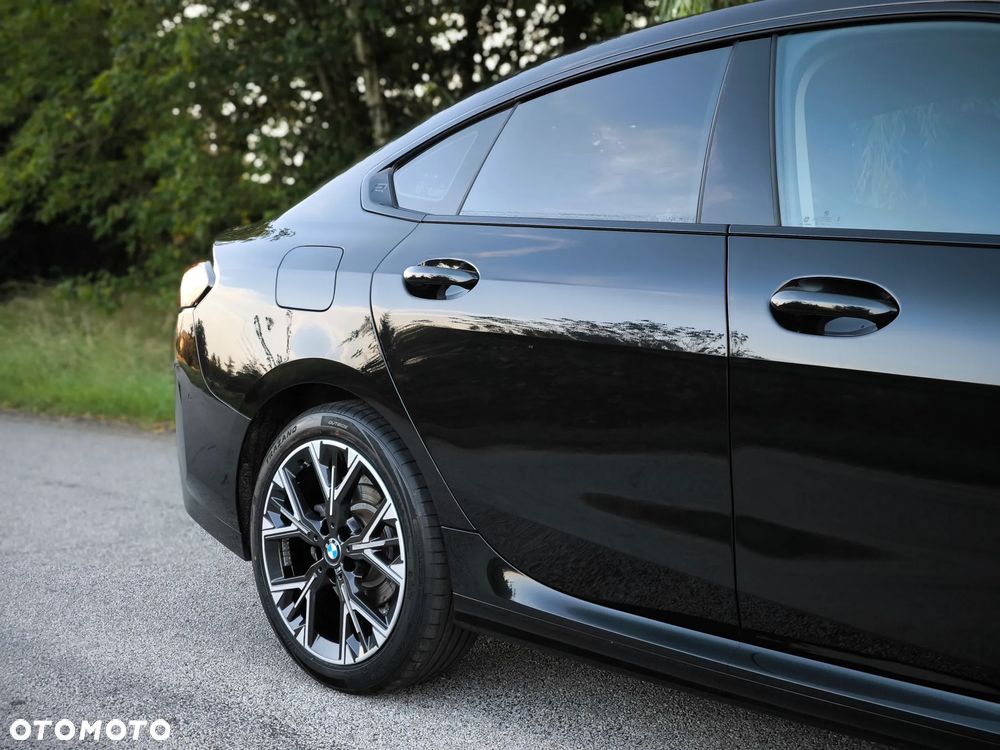 BMW Seria 2 220i mHEV - 15