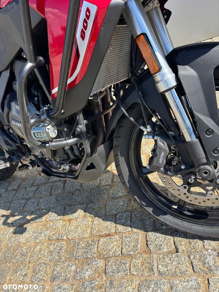 Suzuki DL - 7
