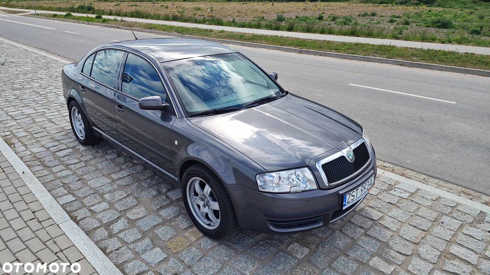Skoda Superb 2.0 Comfort - 1
