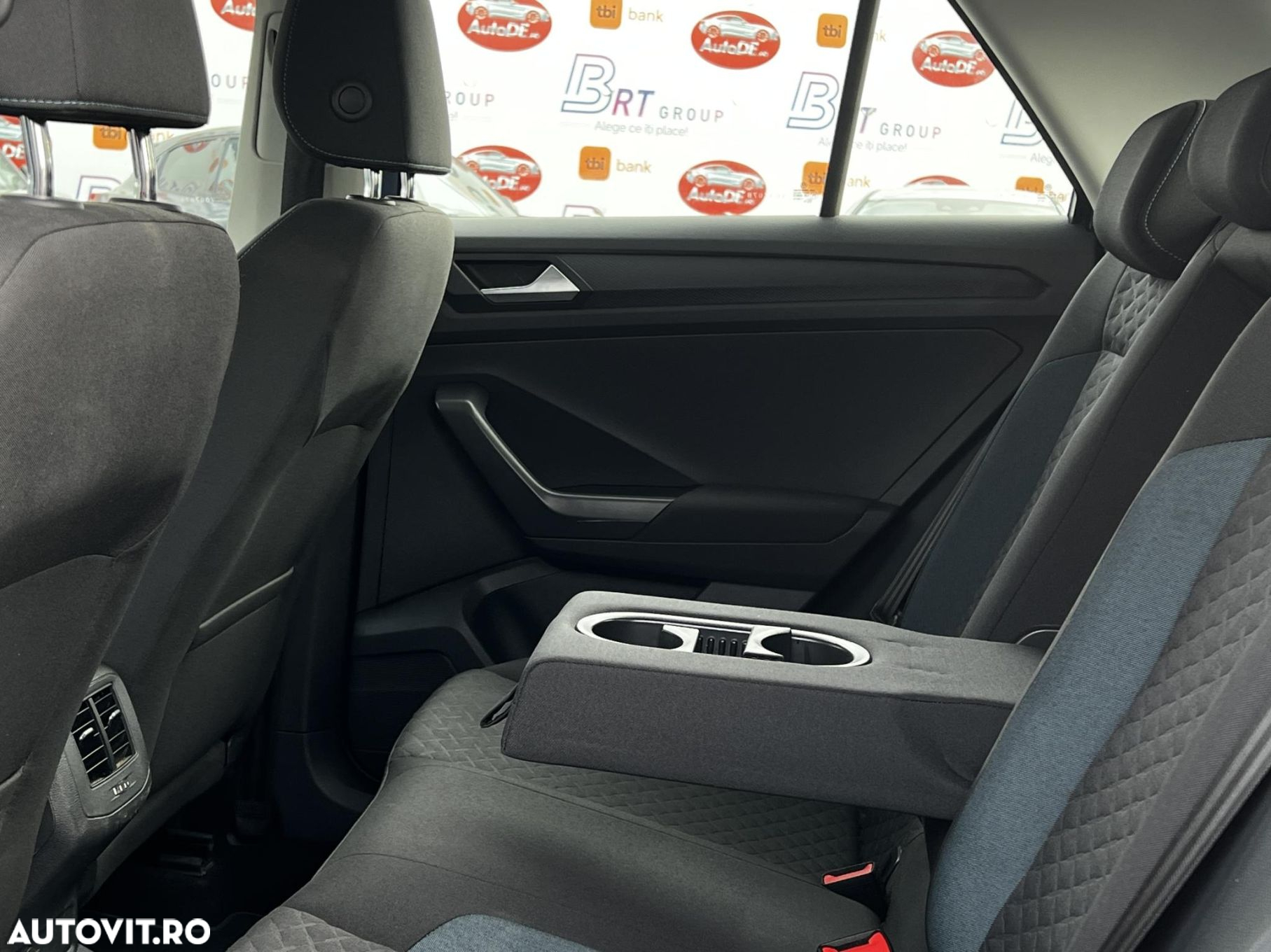 Volkswagen T-ROC - 15