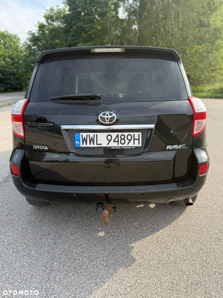 Toyota RAV4 - 6