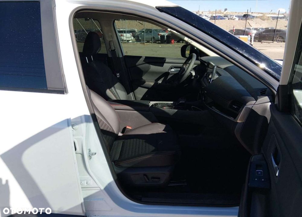 Nissan X-Trail - 10