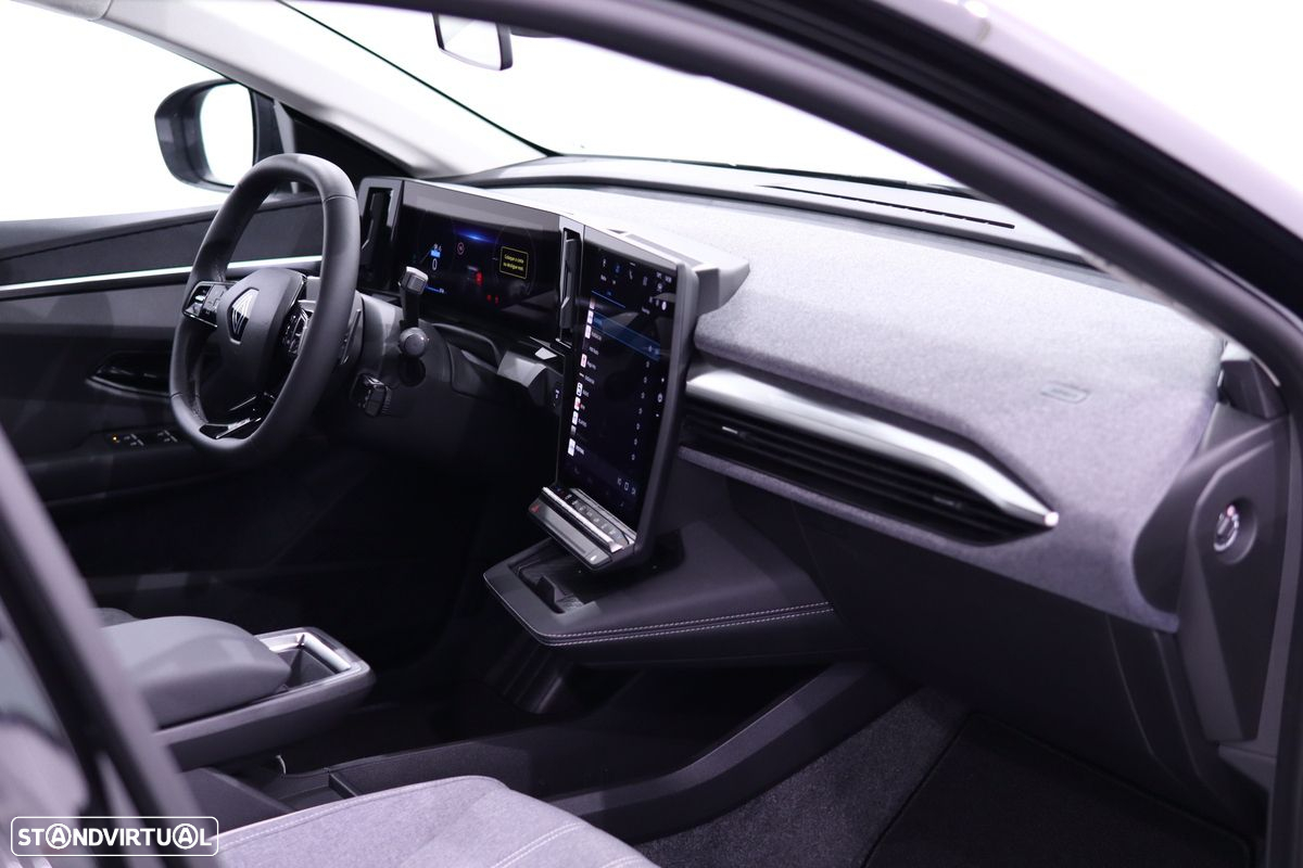 Renault Mégane E-Tech - 22