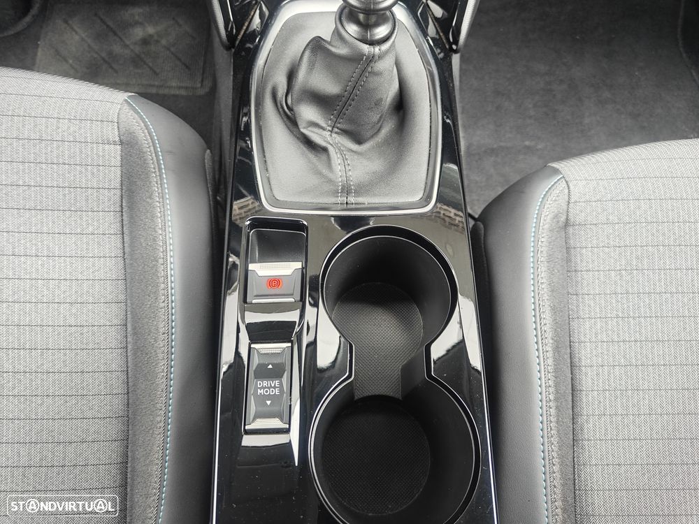 Peugeot 208 1.2 PureTech Allure Pack - 26