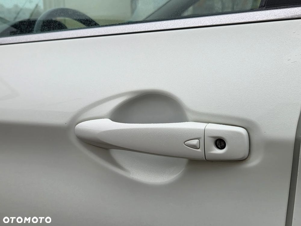 Nissan Qashqai 1.6 dCi DPF 4x4 Start/Stop 360 - 25