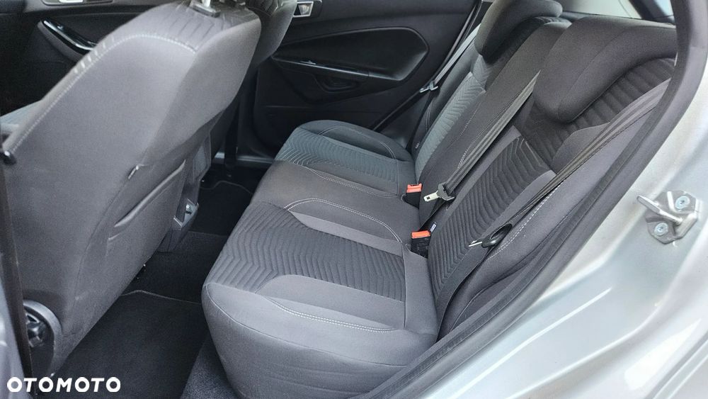 Ford Fiesta - 21