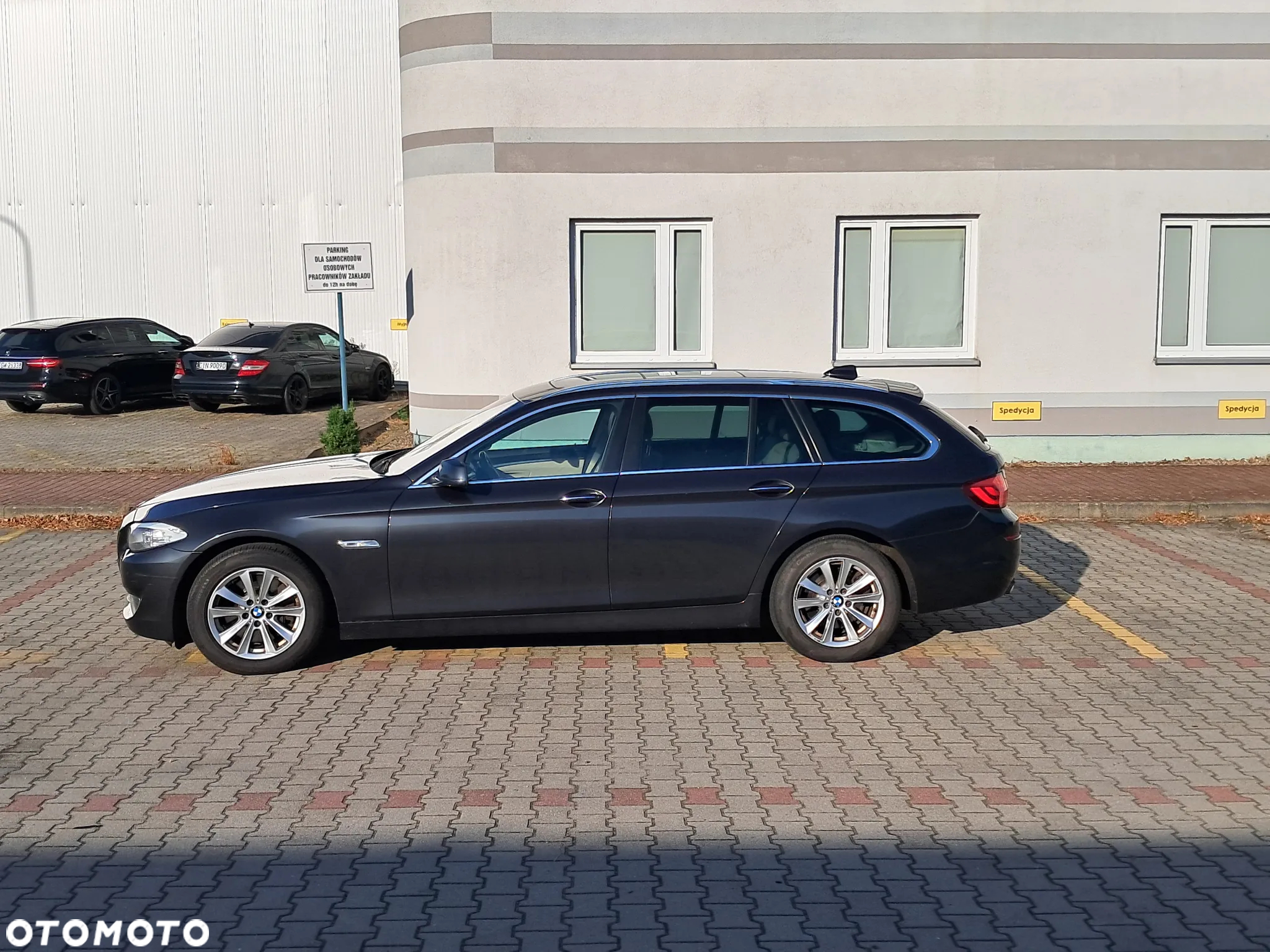 BMW Seria 5 525d xDrive - 12