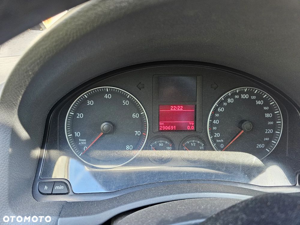 Volkswagen Golf 1.6 FSI Comfortline - 6
