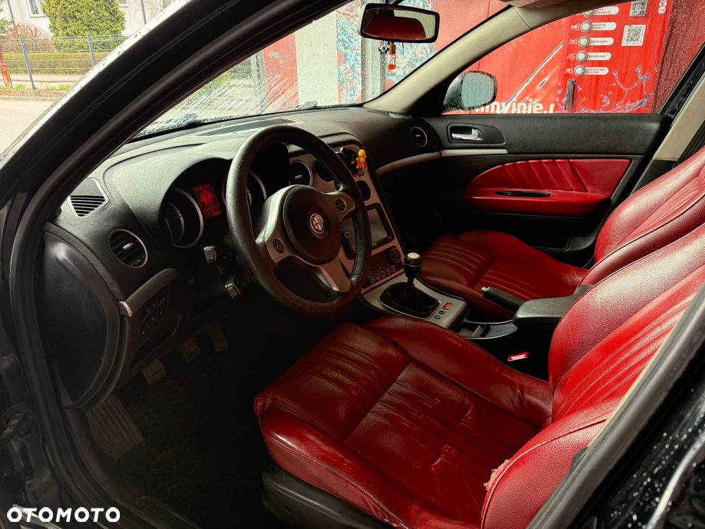 Alfa Romeo 159 1.9 JTDM 8V DPF Distinctive - 17