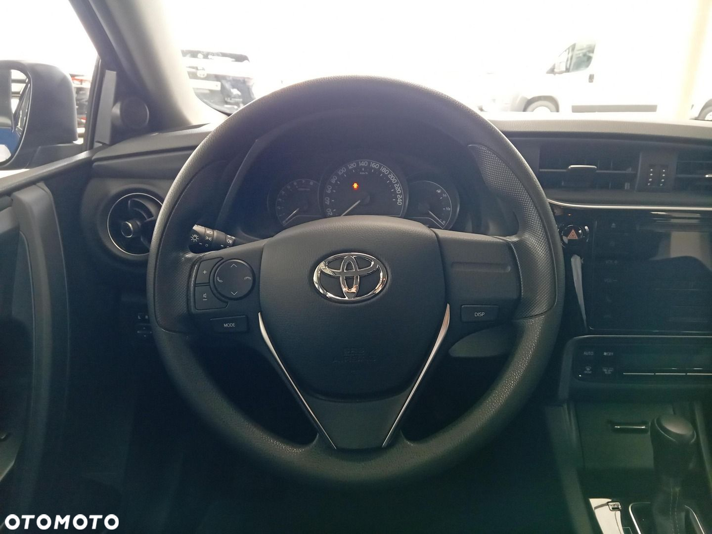 Toyota Auris - 17