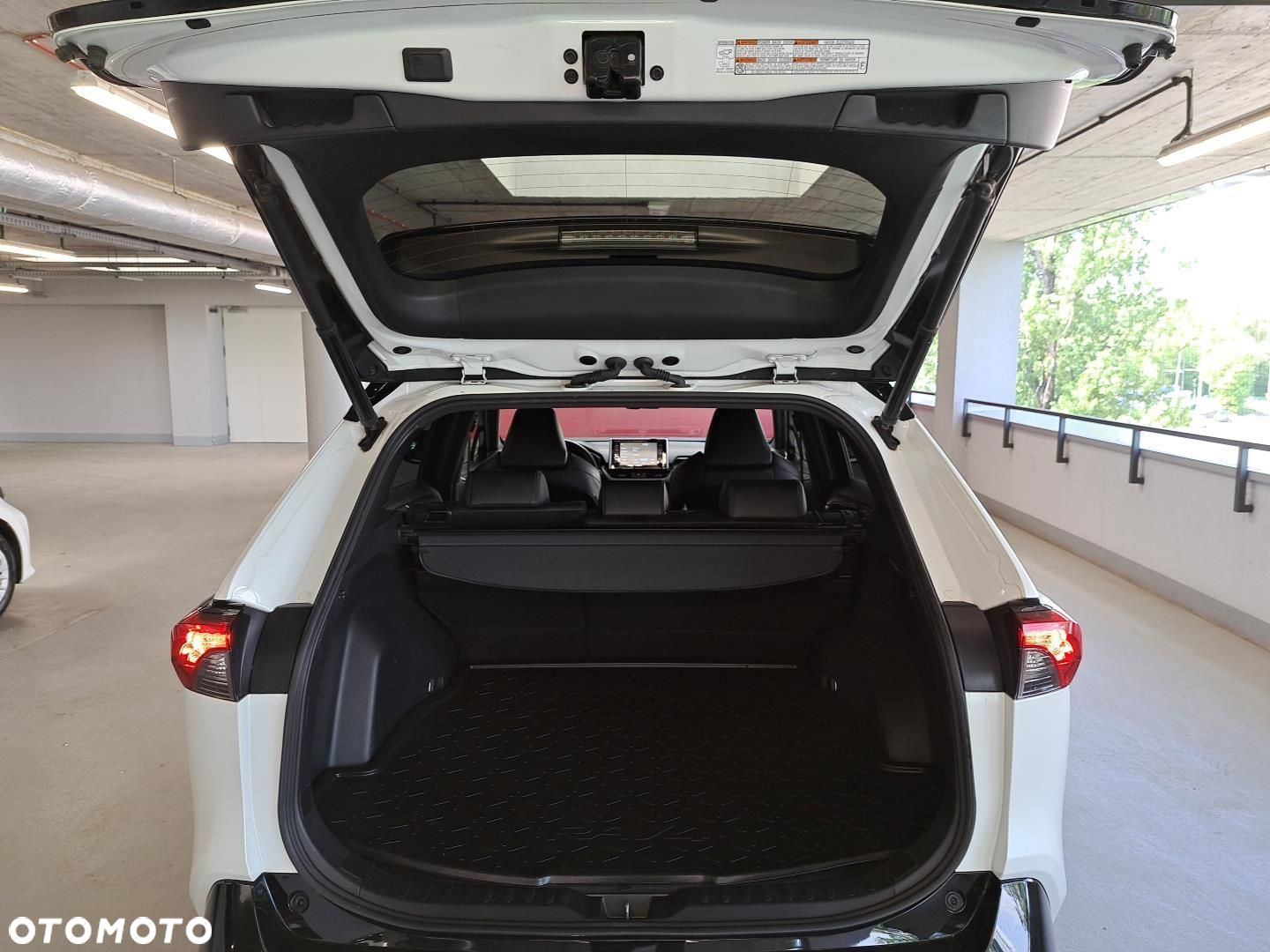 Toyota RAV4 - 12