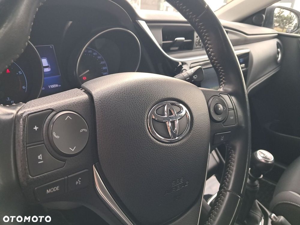 Toyota Auris 1.4 D-4D Premium - 14