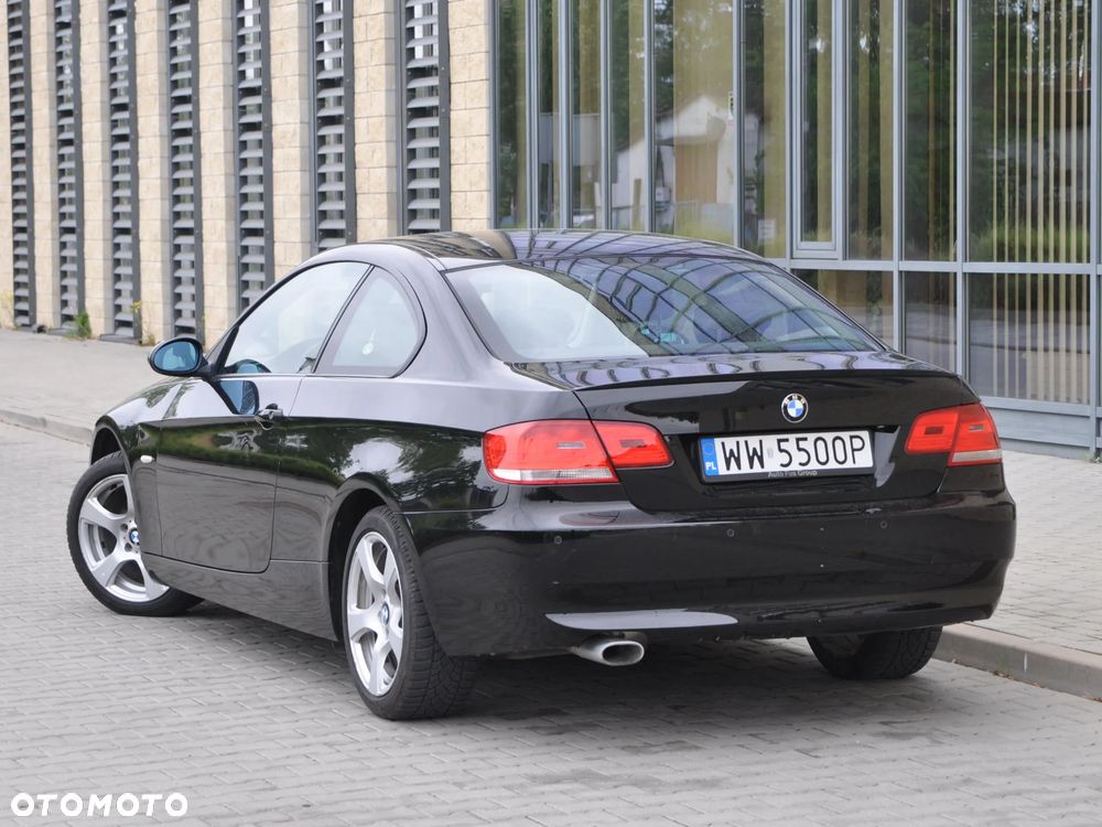 BMW Seria 3 320d - 4