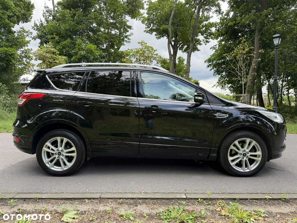 Ford Kuga - 12