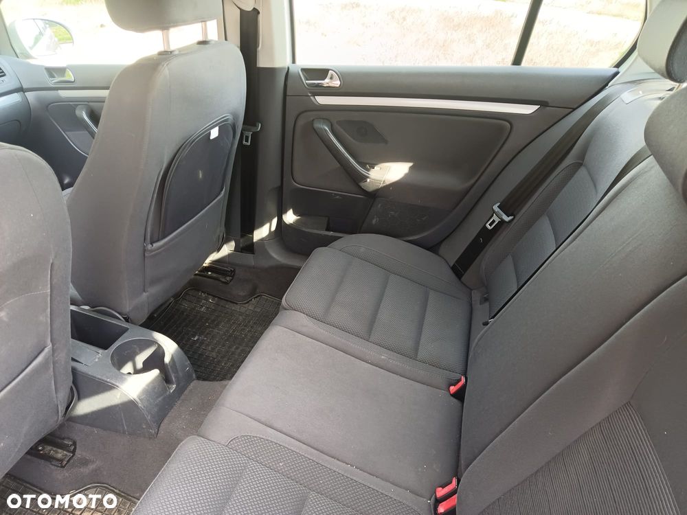 Volkswagen Golf - 12