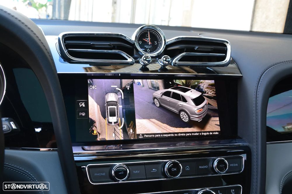 Bentley Bentayga Hybrid - 35