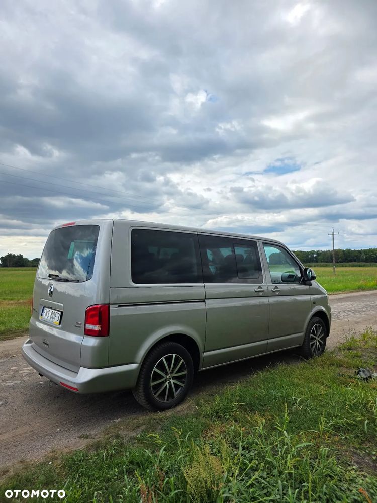 Volkswagen Multivan - 37